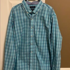 Crown & Ivy Button Down